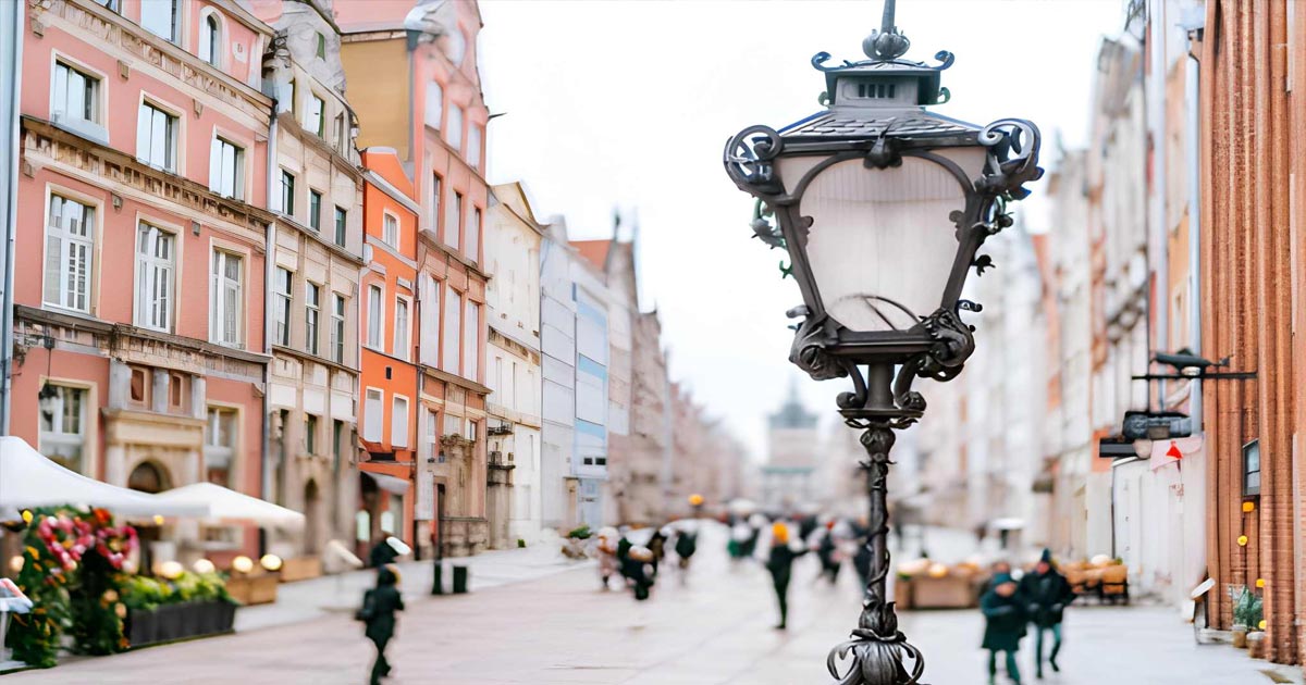 8 ترند طراحی پایه چراغ روشنایی در سال 2025