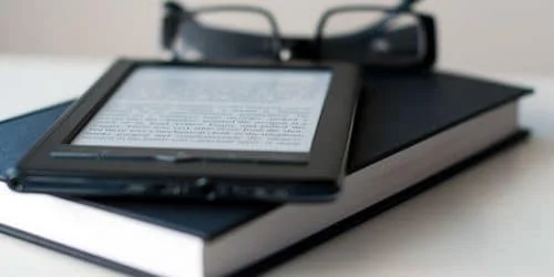 تکامل کتاب از فرمت چاپی به دیجیتال